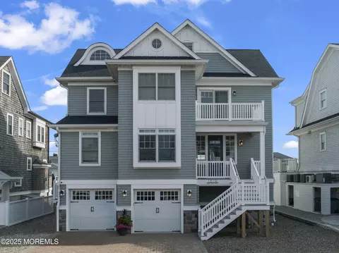 1819 Boat Point Dr, Point Pleasant, NJ 08742