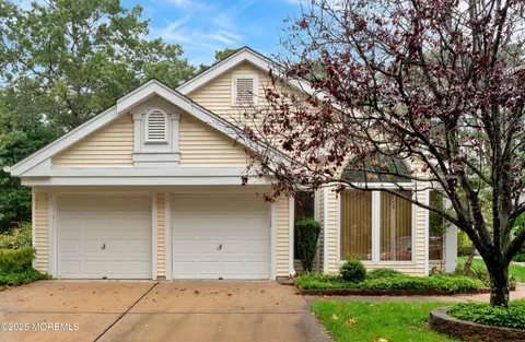 2303 Kira Ct, Toms River, NJ 08755