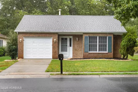1776 Buttonwood Ave, Toms River, NJ 08755