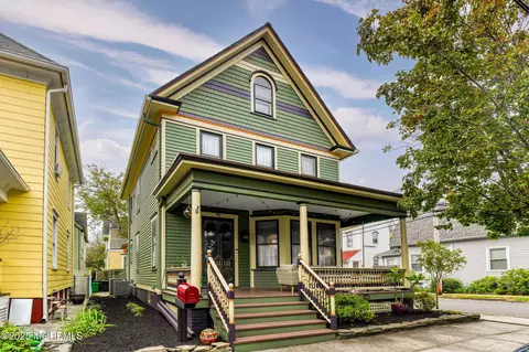 90 Abbott Ave, Ocean Grove, NJ 07756