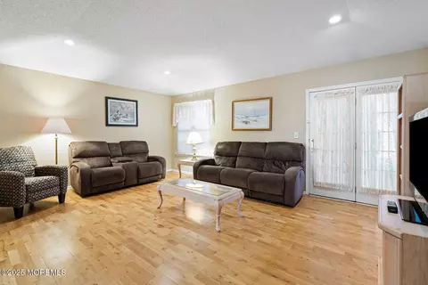 Other - 2 Arthur Ct, Jackson, NJ 08527 photo 1 of 6