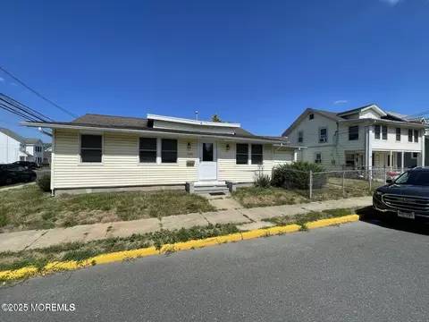 1800-1802 Pine Ter, Belmar, NJ 07719