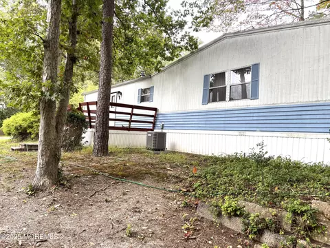 Exterior - 5 Periwinkle Pl, Jackson, NJ 08527 photo 3 of 5