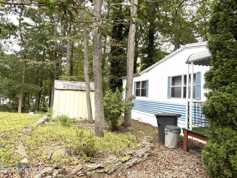 Exterior - 5 Periwinkle Pl, Jackson, NJ 08527 photo 4 of 5
