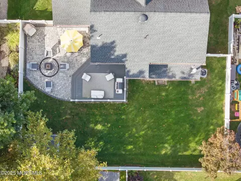 Exterior - 18 Red Maple Dr, Brick, NJ 08724 photo 7 of 7
