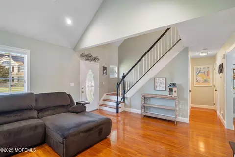 Entry Way - 18 Red Maple Dr, Brick, NJ 08724 photo 2 of 2