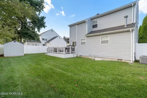 Exterior - 18 Red Maple Dr, Brick, NJ 08724 photo 3 of 7