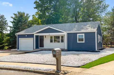 26 Salisbury Ct, Toms River, NJ 08757