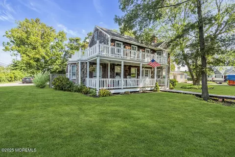 2 Cedar Dr, Bay Head, NJ 08742