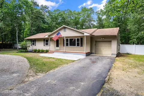 271 S Stump Tavern Rd, Jackson, NJ 08527