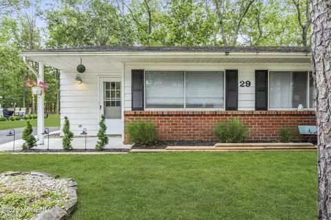 29 Arizona Ave #B, Whiting, NJ 08759