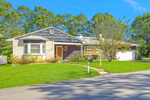 930 Gloucester Ave, Brick, NJ 08723