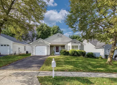 24 Mayapple Dr, Brick, NJ 08724