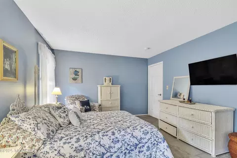 24 Mayapple Dr, Brick, NJ 08724 photo 35
