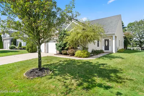 38 Point Pleasant Ln, Waretown, NJ 08758 photo 4