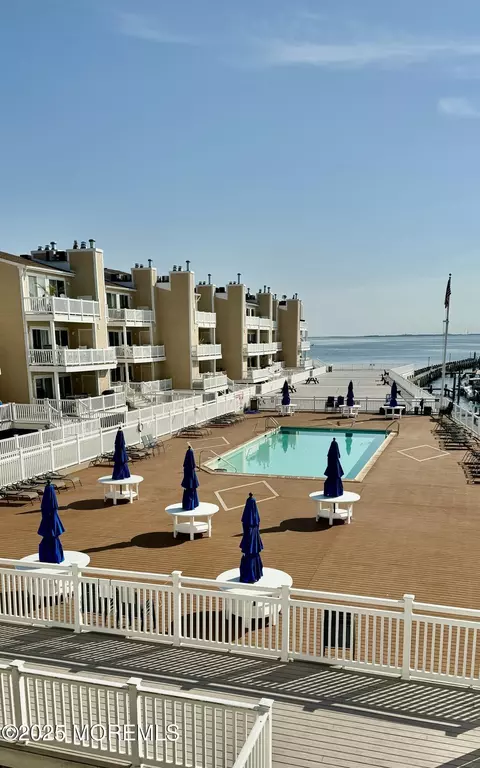 401 Bayshore Dr #2A, Barnegat, NJ 08005