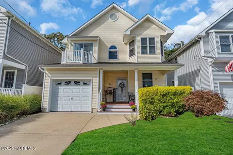 1825 Pine Ter, Lake Como, NJ 07719