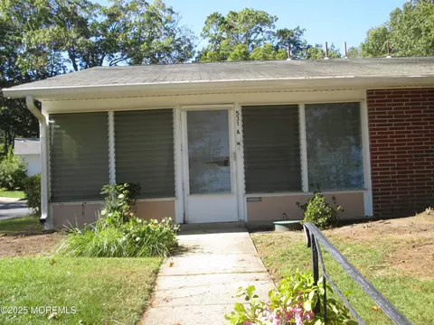 531 Dartmoor Ct # A, Lakewood, NJ 08701