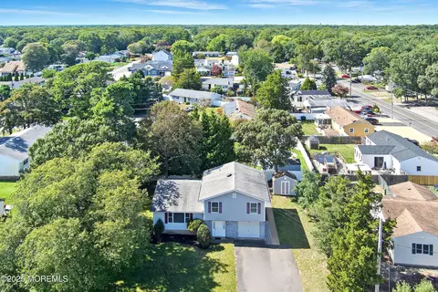 416 Irons St, Forked River, NJ 08731