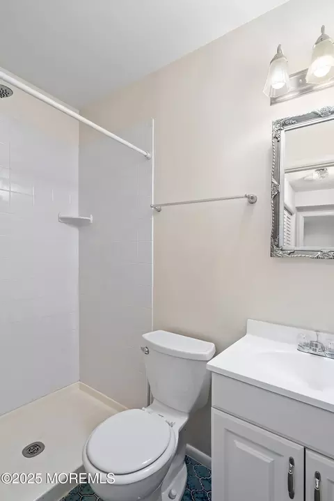 Bath - 416 Irons St, Forked River, NJ 08731 photo 1 of 5