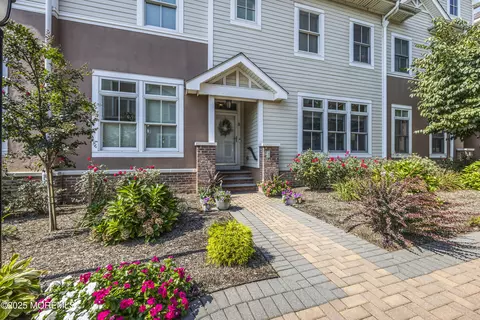 3 Grove Ct, Asbury Park, NJ 07712
