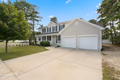 1445 Argonne Ave, Forked River, NJ 08731