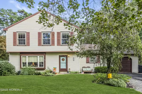 511 Leawood Ave, Toms River, NJ 08755