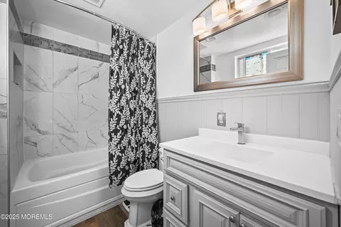 Bath - 557 Lloyd Rd #B, Hazlet, NJ 07730 photo 2 of 2