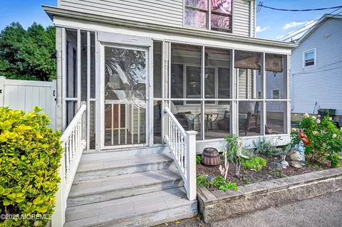 Exterior - 557 Lloyd Rd #B, Hazlet, NJ 07730 photo 13 of 15