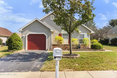 2335 Logan Ct, Toms River, NJ 08755