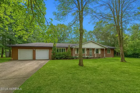 421 Carr St, Forked River, NJ 08731