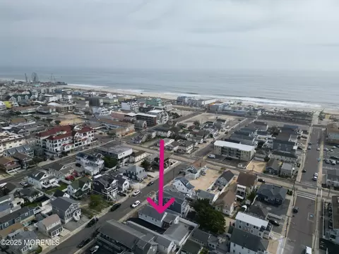 67 Farragut Ave, Seaside Park, NJ 08752