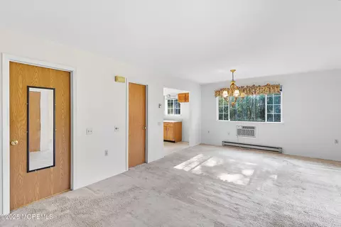 Living - 16 C Berkshire Rd #63, Whiting, NJ 08759 photo 3 of 4