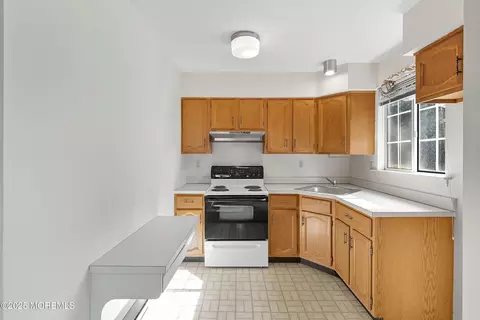 Kitchen - 16 C Berkshire Rd #63, Whiting, NJ 08759 photo 1 of 2
