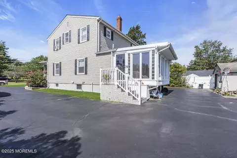 138 Main St, Helmetta, NJ 08828 photo 26