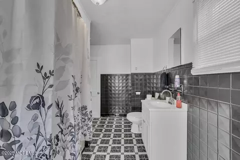 138 Main St, Helmetta, NJ 08828 photo 22