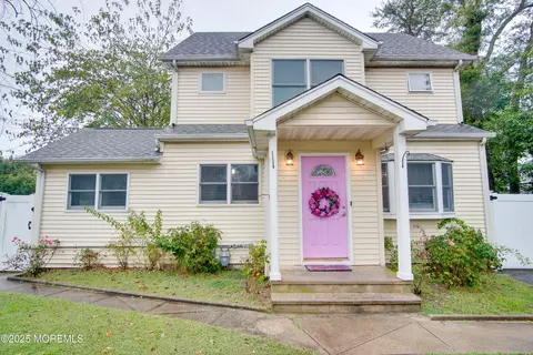 514 George Rd, Toms River, NJ 08753