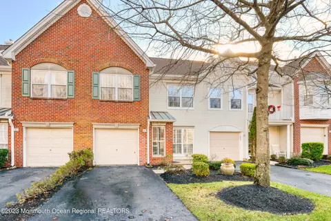 44 Charles Ct, Ocean, NJ 07712
