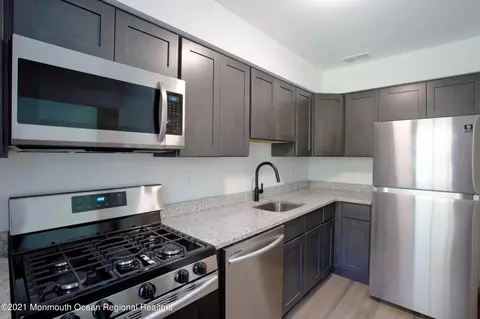 16 Karen Dr, Tinton Falls, NJ 07753