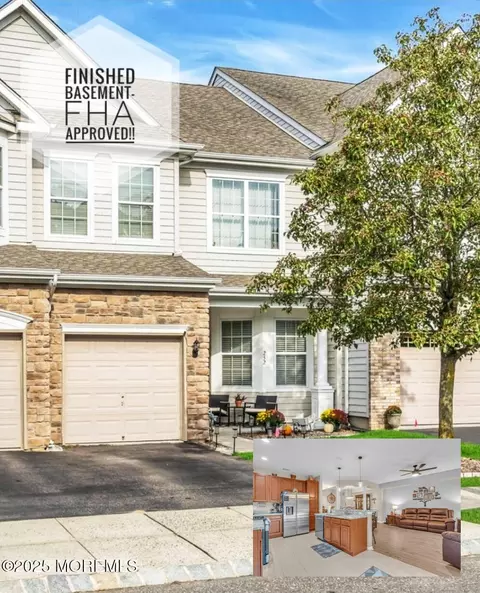 252 Hawthorn Ln, Barnegat, NJ 08005