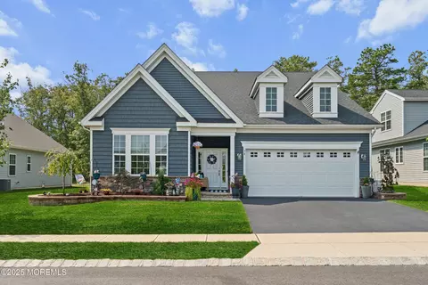 34 Samuel Dr, Barnegat, NJ 08005