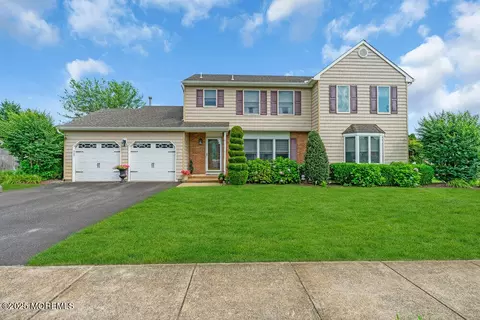 2 Maypink Ln, Howell, NJ 07731