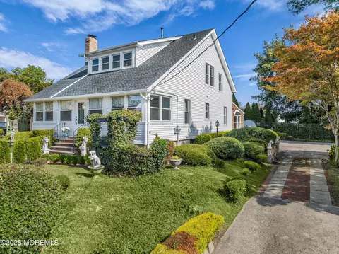 143 Tindall Rd, Middletown, NJ 07748