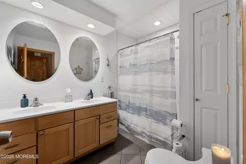 Bath - 14 Indian Path, Millstone, NJ 08535 photo 1 of 1