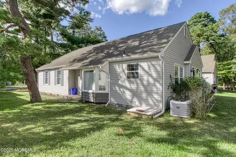 2 Swift Cir #C, Whiting, NJ 08759