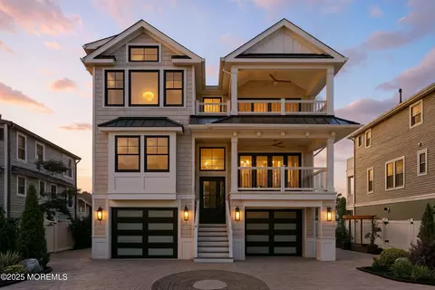Exterior - 7 E 77th St, Harvey Cedars, NJ 08008 photo 2 of 10