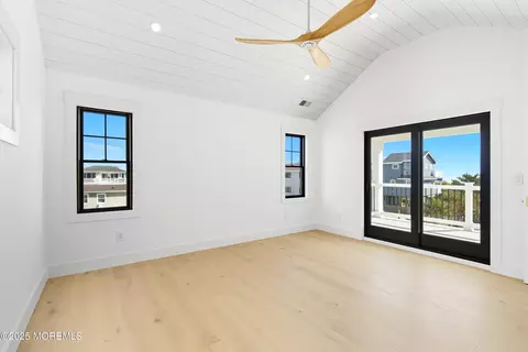 Bedroom - 7 E 77th St, Harvey Cedars, NJ 08008 photo 2 of 7