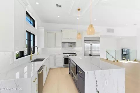 Kitchen - 7 E 77th St, Harvey Cedars, NJ 08008 photo 3 of 3