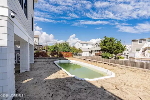 Exterior - 7 E 77th St, Harvey Cedars, NJ 08008 photo 10 of 10