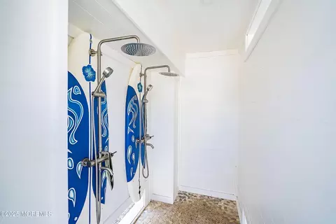 Bath - 7 E 77th St, Harvey Cedars, NJ 08008 photo 7 of 7